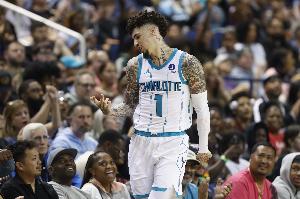 这赛季要蜕变？三球25中13&三分12中5狂揽38分13板13助！