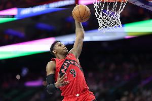 尽力了！巴雷特18中9拿到25分2板2助1断